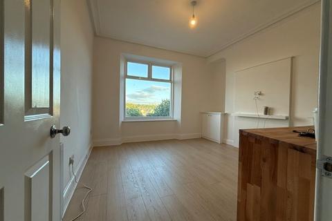 2 bedroom flat to rent, Menzies Road, Torry, Aberdeen, AB11