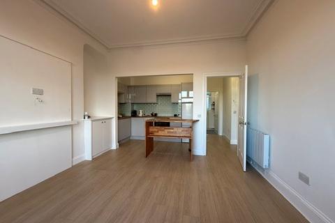 2 bedroom flat to rent, Menzies Road, Torry, Aberdeen, AB11