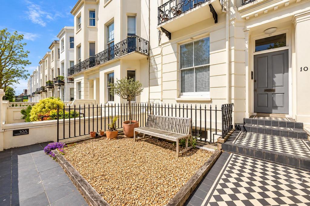 Apartment in Hove - View 2