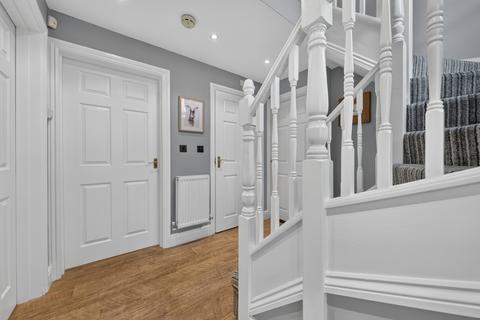 4 bedroom detached house for sale, Padmans Close, Mawsley, NN14