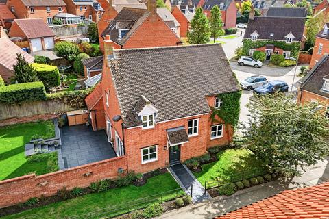 4 bedroom detached house for sale, Padmans Close, Mawsley, NN14
