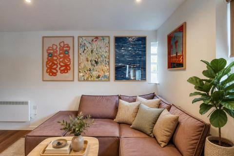 5 bedroom flat to rent, Leazes Parade Holland Drive, Newcastle NE2