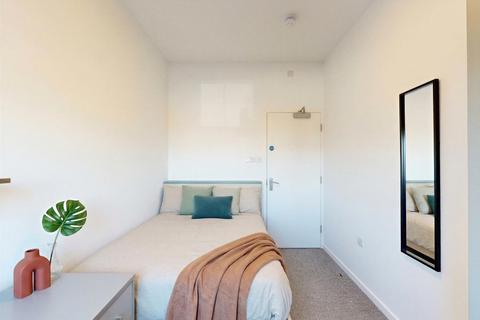 5 bedroom flat to rent, Leazes Parade Holland Drive, Newcastle NE2