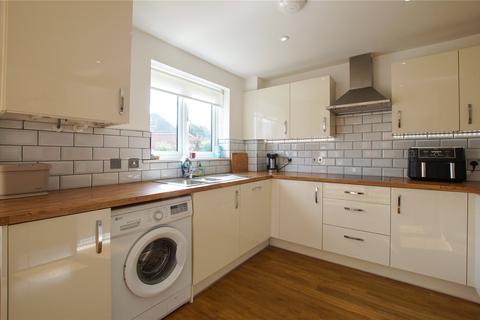 4 bedroom detached house to rent, Hadrian Drive, Westhampnett, Chichester, West Sussex, PO18
