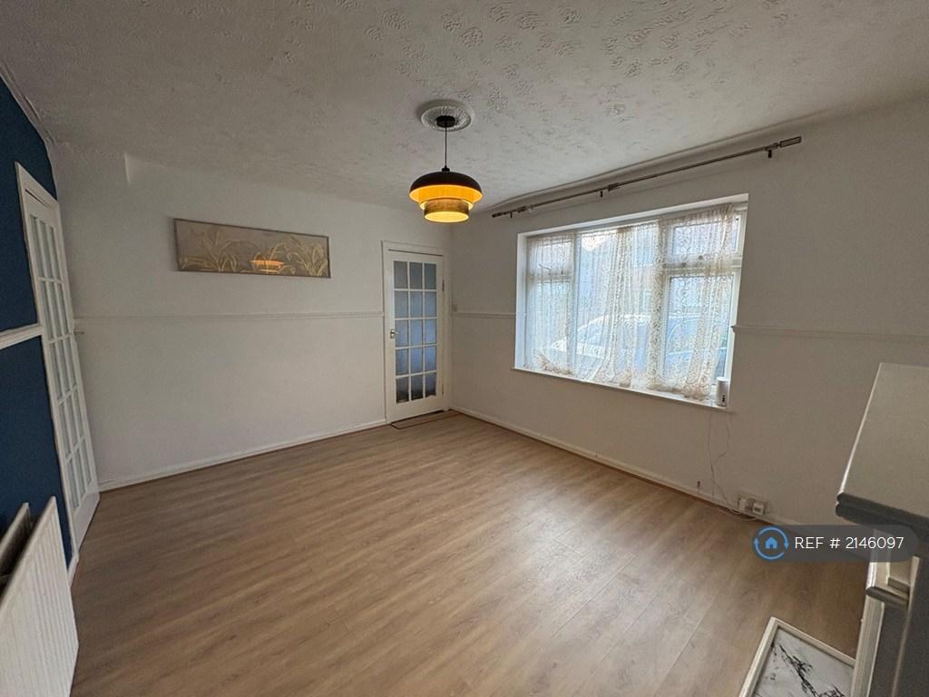 House in Nottingham, Lenton Abbey - View 3