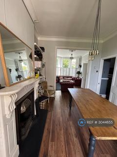 1 bedroom in a house share to rent, Vicars Hill, London, SE13