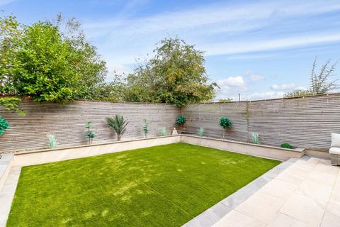 4 bedroom semi-detached house for sale, Penny Royal Close, Killinghall, Harrogate