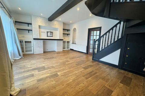 3 bedroom character property to rent, Arthurlie Avenue, East Renfrewshire G78