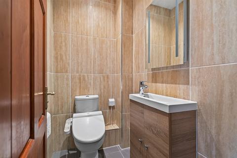 4 bedroom detached house for sale, Rockingham Road, Kettering NN16