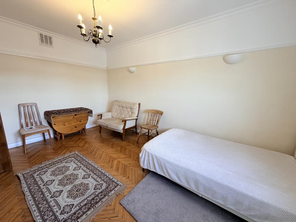 Apartment in Cardiff - More