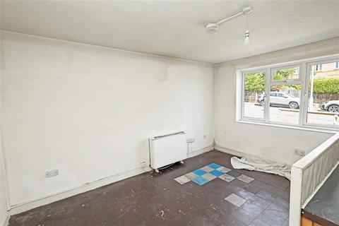 1 bedroom ground floor flat for sale, High Oak Road, WARE