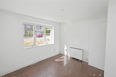 1 bedroom ground floor flat for sale, High Oak Road, WARE