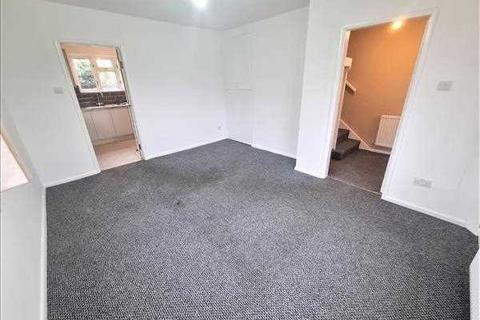 2 bedroom end of terrace house for sale, Cygnet Avenue, Feltham