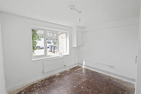 1 bedroom ground floor flat for sale, High Oak Road, WARE