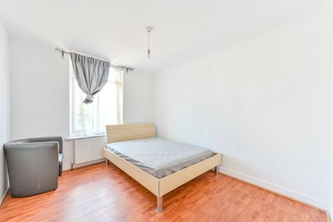 2 bedroom flat to rent, Greenford Road, Greenford, UB6