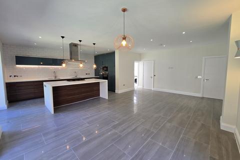 4 bedroom detached house to rent, CHEYNE WALK, LONDON, NW4 3QH