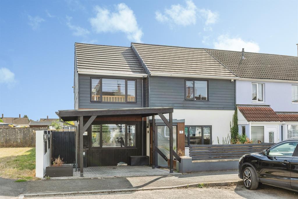 House in Bristol, Barrs Court, Oldland