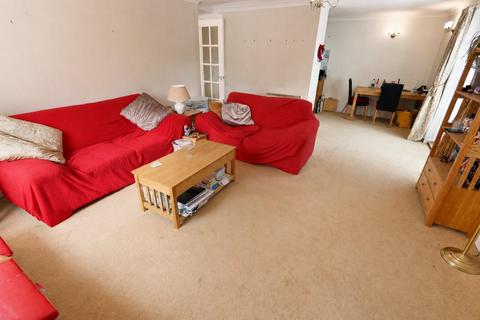 2 bedroom flat for sale, Sorrel Close, Isham, NN14