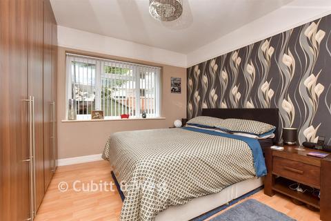 2 bedroom ground floor maisonette for sale, Falcourt Close, Sutton, Surrey