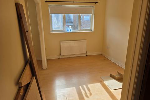 2 bedroom flat for sale, Seabank Road, Wallasey