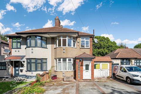 3 bedroom apartment for sale, Wincrofts Drive, London