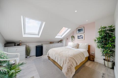 2 bedroom flat for sale, Wellfield Road, Streatham, London, SW16