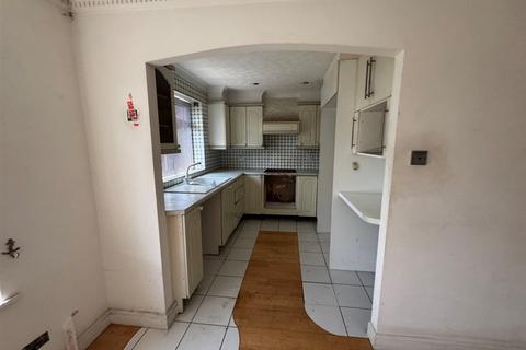2 bedroom flat for sale, Tennison Road, London