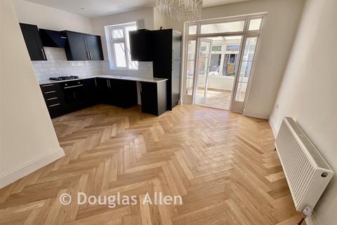 4 bedroom terraced house for sale, Tufton Road, London