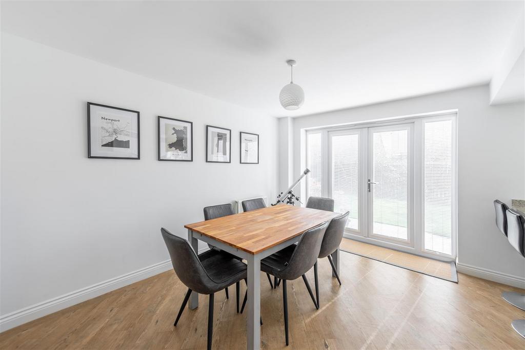 House in Newcastle Upon Tyne - View 4