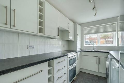 2 bedroom apartment for sale, Westbourne Avenue, Cheam, SM3