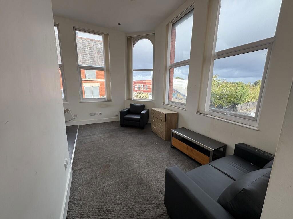 Apartment in Liverpool - View 3