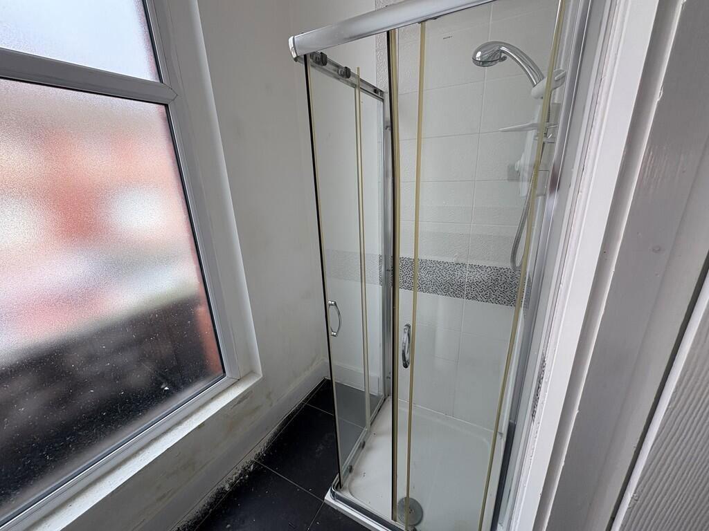 Apartment in Liverpool - More