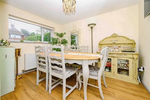 4 bedroom detached house for sale, Marston Gardens, Luton