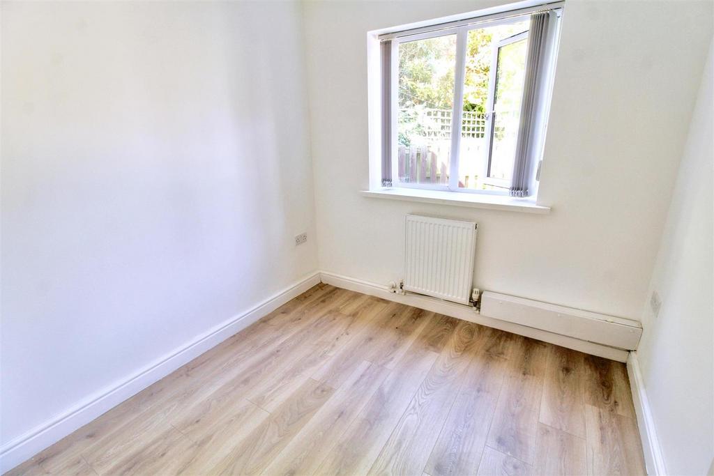 Apartment in Nottingham, Chilwell - View 4