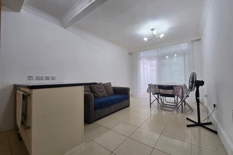 5 bedroom terraced house for sale, Albert Road, LONDON, NW4 2SH