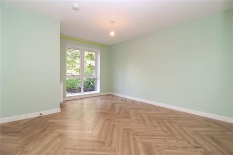 3 bedroom terraced house to rent, Shawholm Crescent, Glasgow, G43