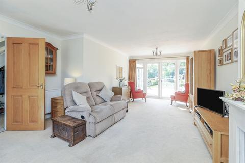 4 bedroom semi-detached house for sale, Plantation Road, Leighton Buzzard