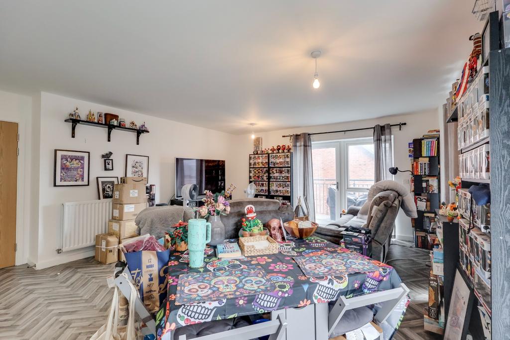 Apartment in Southampton - View 4