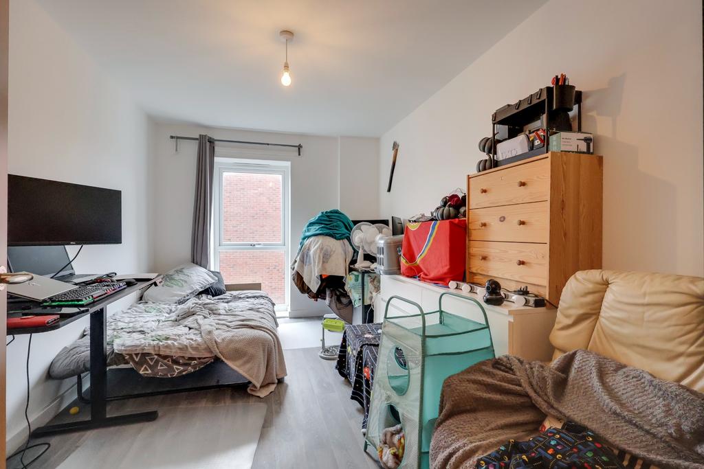Apartment in Southampton - More
