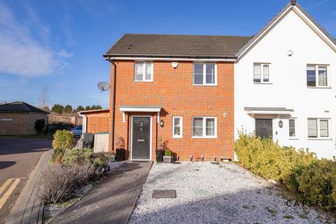 3 bedroom end of terrace house to rent, Ash Road, Chigwell
