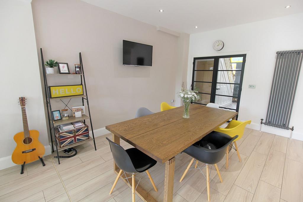 House in Leicester, City of Leicester - More