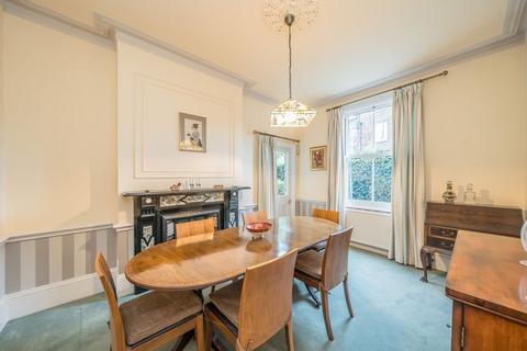 4 bedroom end of terrace house for sale, Hereford Road, London W3