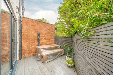 1 bedroom maisonette to rent, Lyveden Road, London SW17