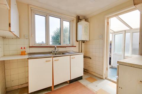 2 bedroom detached bungalow for sale, MIDANBURY! POPULAR CUL-DE-SAC LOCATION! NO FORWARD CHAIN! PROJECT BUNGALOW!