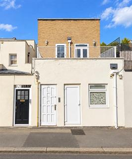 1 bedroom flat to rent, Clarence Mews, London