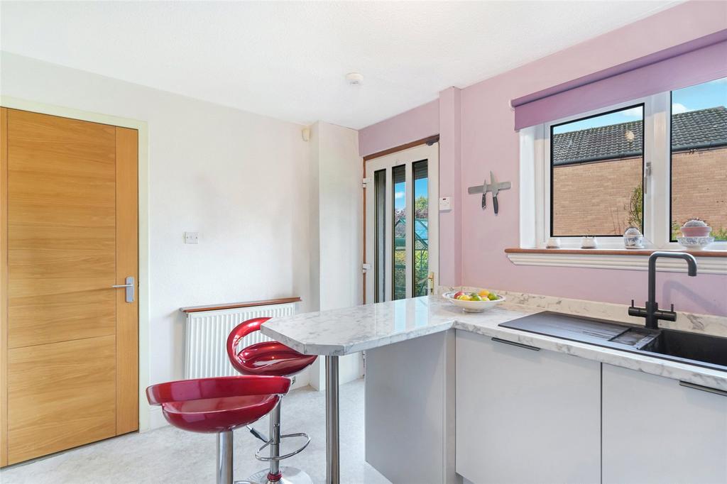 House in Glasgow, Gilshochill, Summerston - View 5