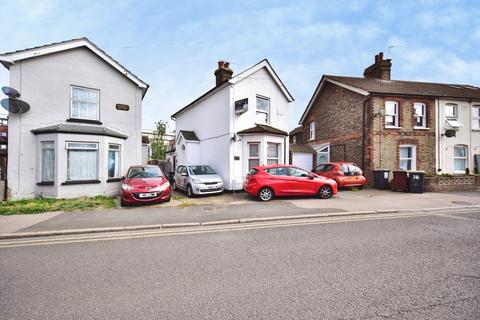 1 bedroom flat for sale, Barden Road, Tonbridge, Kent, TN9