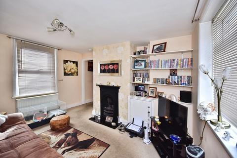 1 bedroom flat for sale, Barden Road, Tonbridge, Kent, TN9