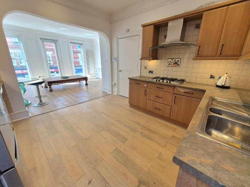 Apartment in Dorset - View 2