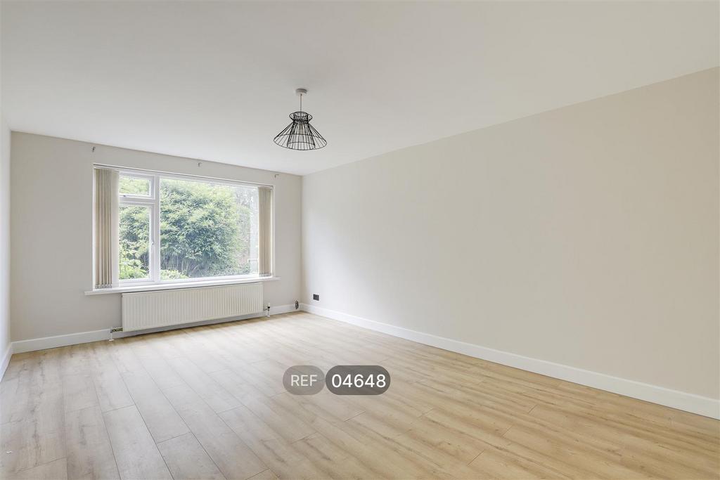 Apartment in Nottingham - View 3